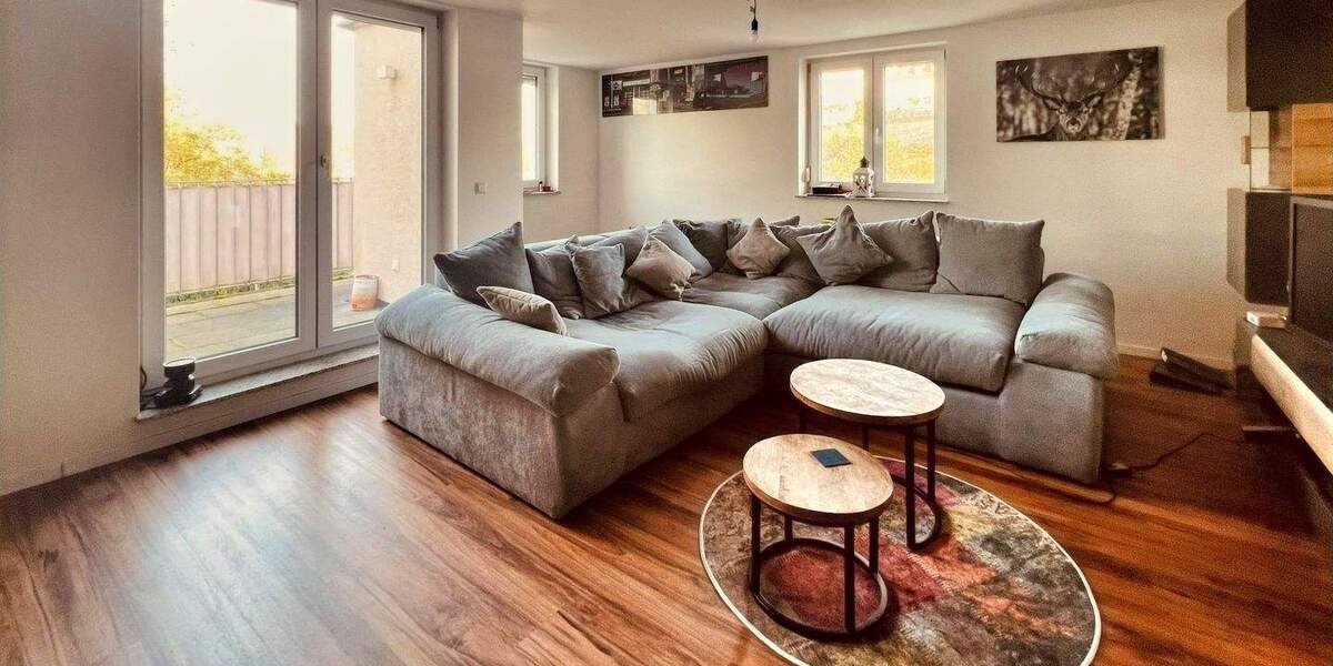 Etagenwohnung Leonberg - 2 Zimmer, 69 m&sup2;, 280.000&euro; | Angebot:25706136