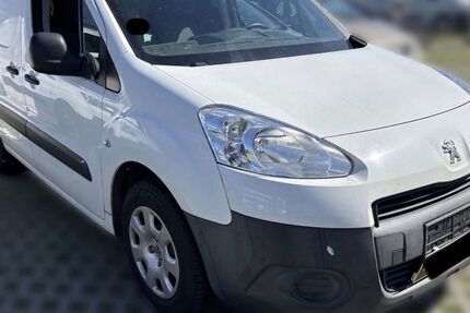 Peugeot Partner 208.500 km 4.400 &euro; Ludwigsburg 71638