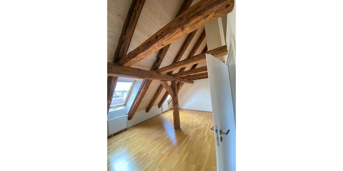 Maisonettenwohnung Fellbach - 5 Zimmer, 130 m&sup2;, 1.450&euro; | Angebot:25917315