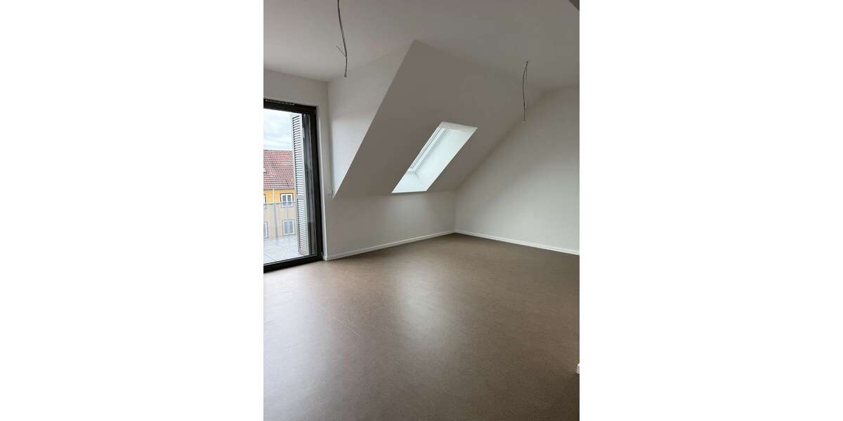 Etagenwohnung Tübingen Derendingen - 4 Zimmer, 96 m&sup2;, 1.548&euro; | Angebot:25164573