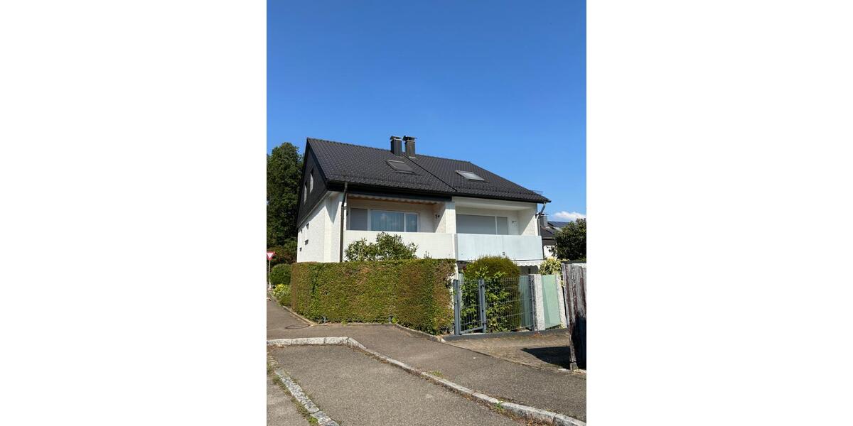 Doppelhaushälfte Böblingen Dagersheim - 4.5 Zimmer, 134 m&sup2;, 639.000&euro; | Angebot:26932582