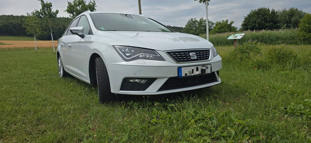 Seat Leon 74.500 km 18.700 &euro; Leonberg 71229