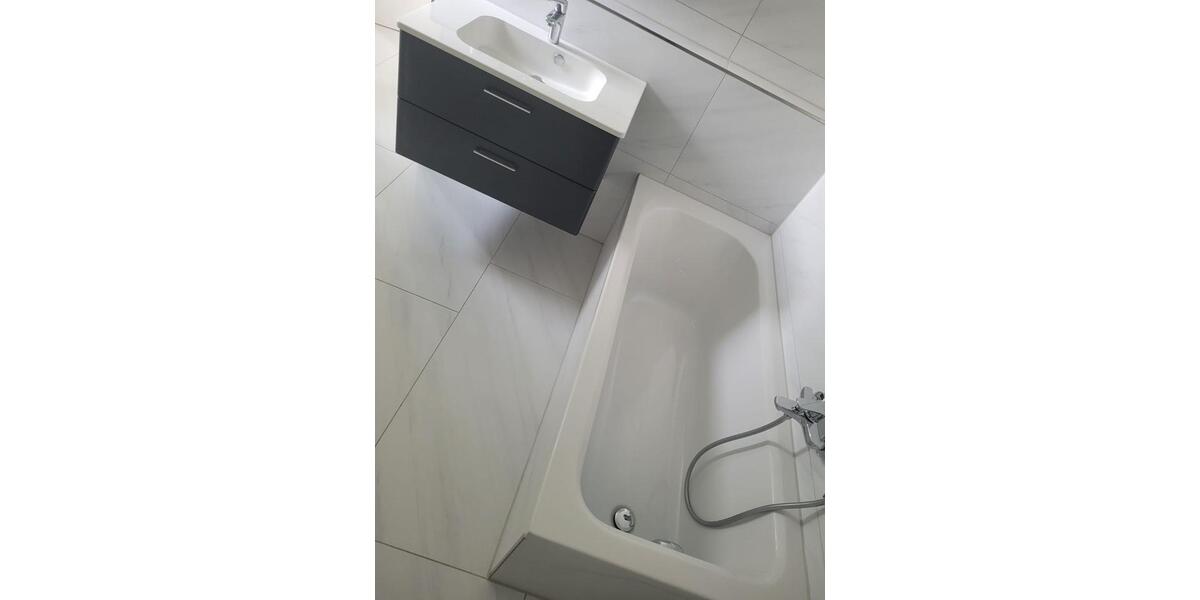 Etagenwohnung Kirchentellinsfurt - 4 Zimmer, 20 m&sup2;, 700&euro; | Angebot:24563638