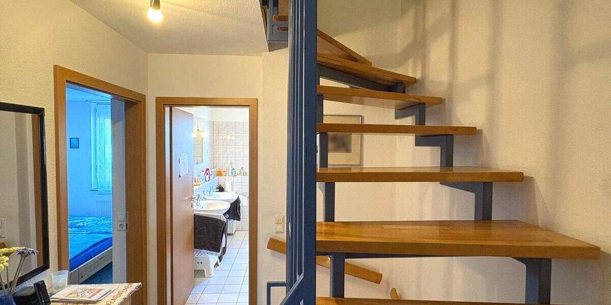 Reihenmittelhaus Stuttgart Vaihingen - 6 Zimmer, 150 m&sup2;, 729.000&euro; | Angebot:24836482