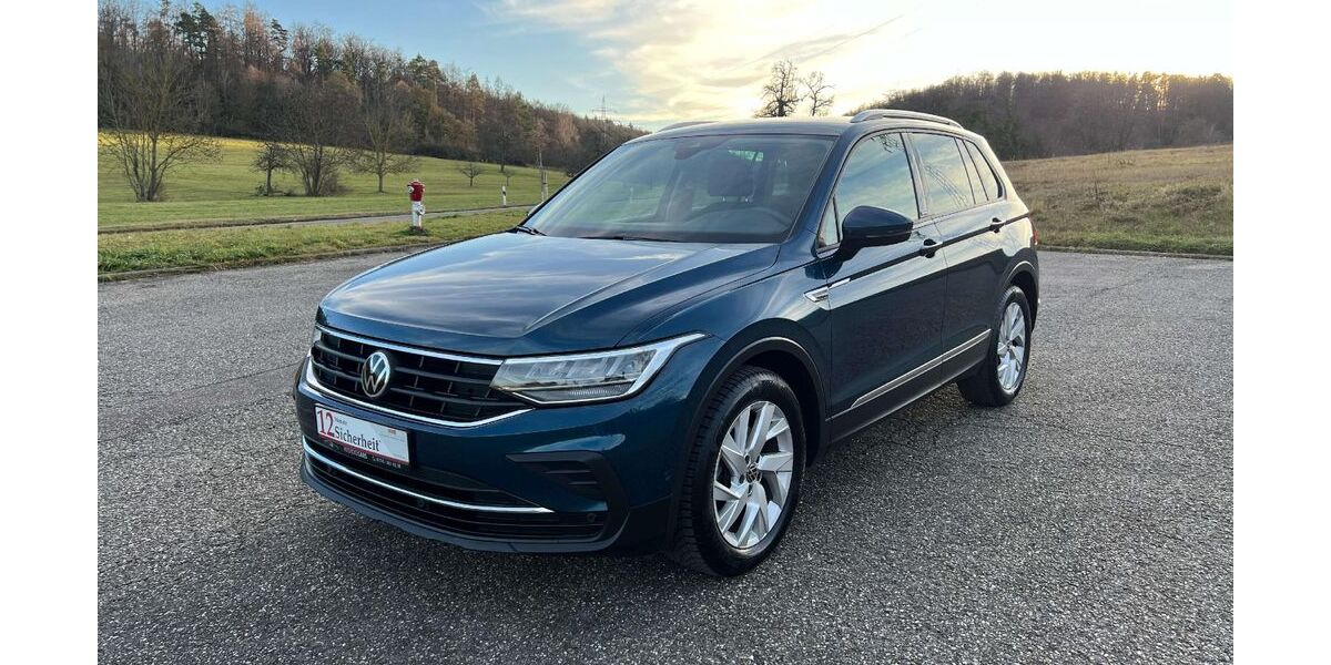 VW Tiguan 100.000 km 23.900 &euro; Niefern-Öschelbronn 75223