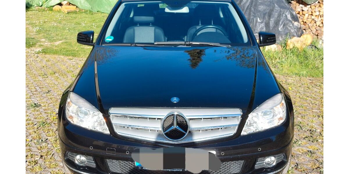 Mercedes-Benz C 180 153.714 km 8.800 &euro; Sachsenheim 74343