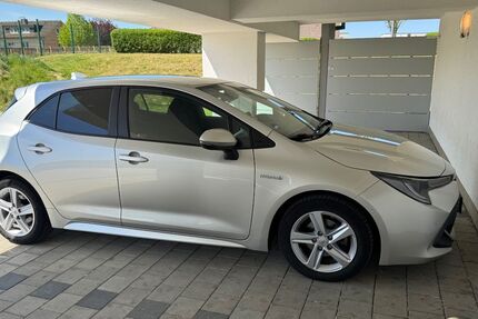 Toyota Corolla 61.300 km 17.900 &euro; Dußlingen 72144