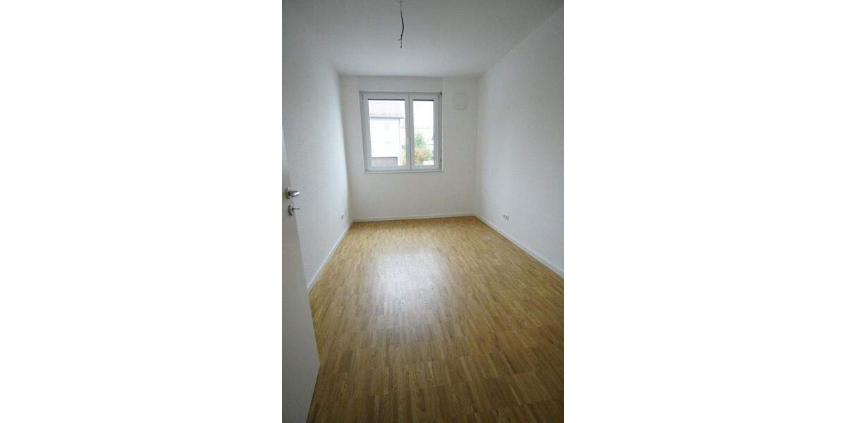 Reihenmittelhaus Pforzheim Würm - 5 Zimmer, 132 m&sup2;, 1.499&euro; | Angebot:24736515