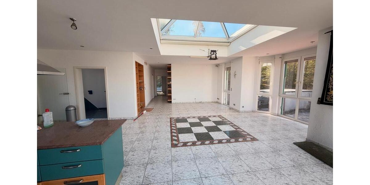 Etagenwohnung Mühlacker - 5 Zimmer, 140 m&sup2;, 1.500&euro; | Angebot:27568125