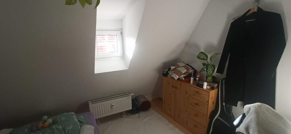 Dachgeschoßwohnung Kusterdingen - 5 Zimmer, 10 m&sup2;, 250&euro; | Angebot:24179574