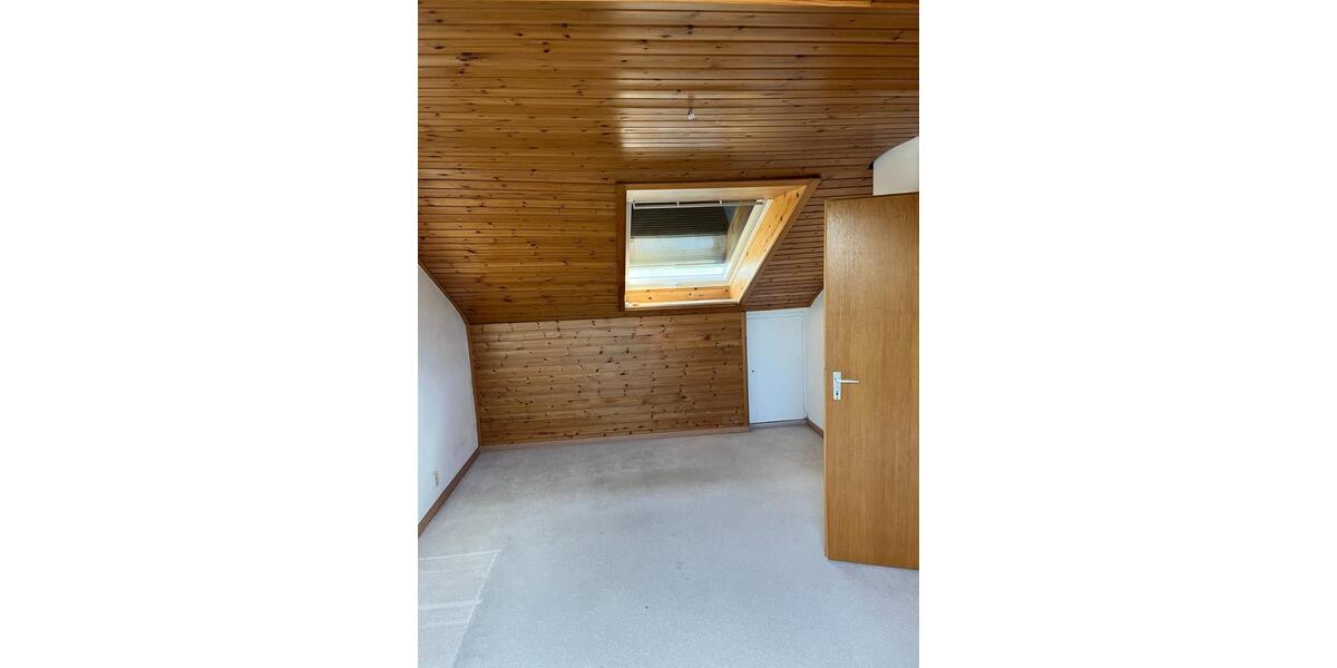 Reihenhaus Esslingen am Neckar Pliensauvorstadt - 5.5 Zimmer, 105 m&sup2;, 485.000&euro; | Angebot:24753528