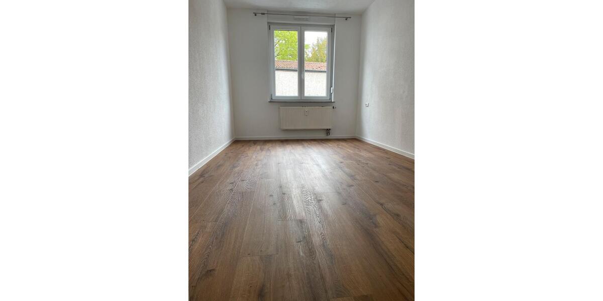 Erdgeschoßwohnung Ostfildern - 4 Zimmer, 92 m&sup2;, 1.100&euro; | Angebot:26478729