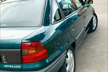 Opel Astra 89.600 km 4.500 &euro; Rottenburg am Neckar 72108