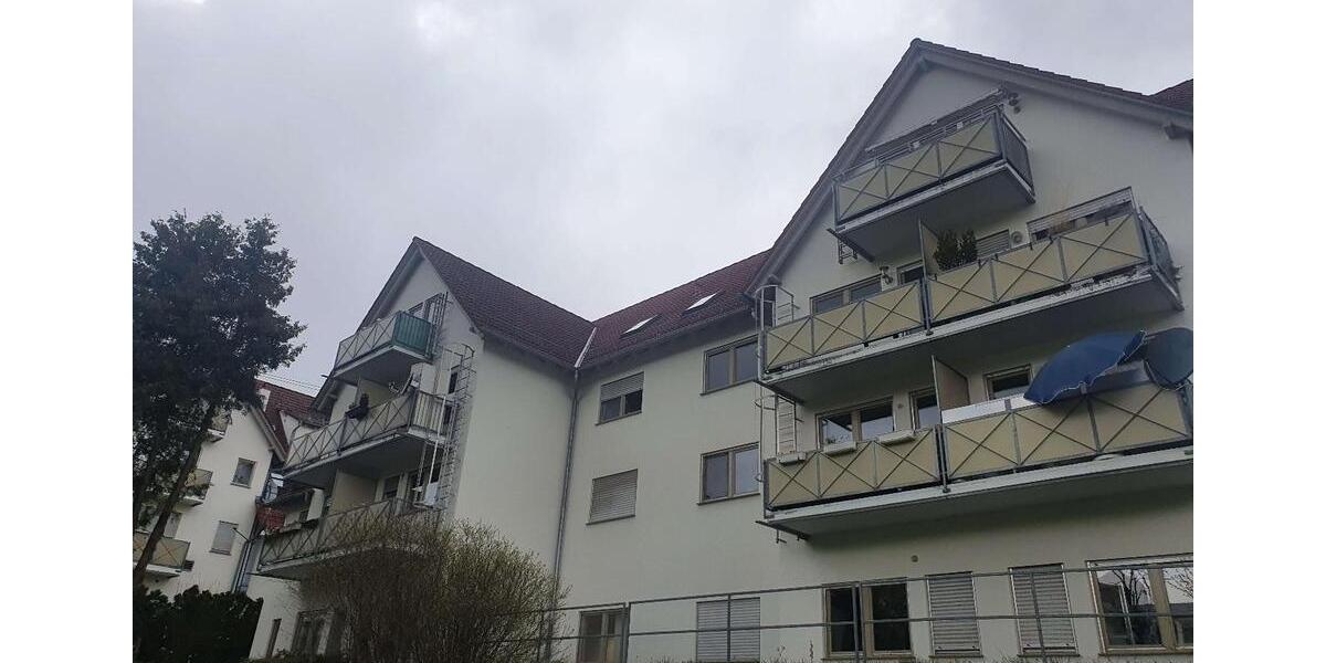 Dachgeschoßwohnung Reutlingen Reutlingen-Betzingen - 1 Zimmer, 84 m&sup2;, 975&euro; | Angebot:27547229