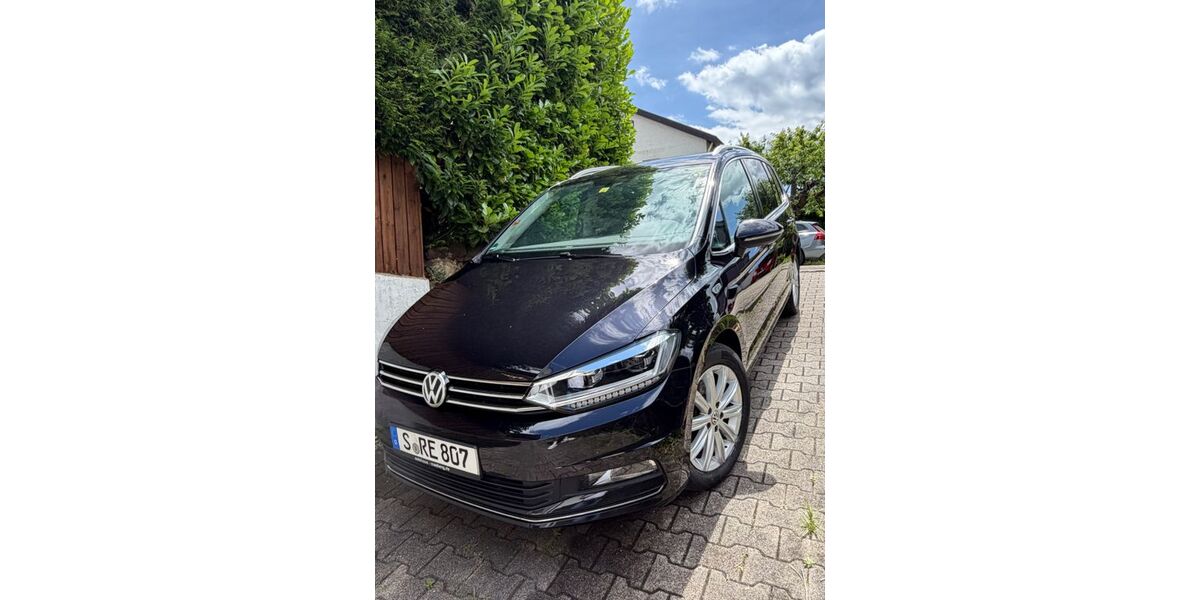 VW Touran 147.000 km 18.750 &euro; Stuttgart 70565
