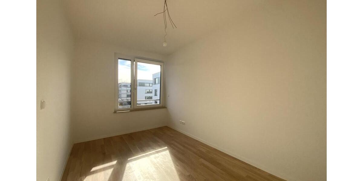 Dachgeschoßwohnung Ludwigsburg Oßweil - 3 Zimmer, 67 m&sup2;, 1.270&euro; | Angebot:23807590