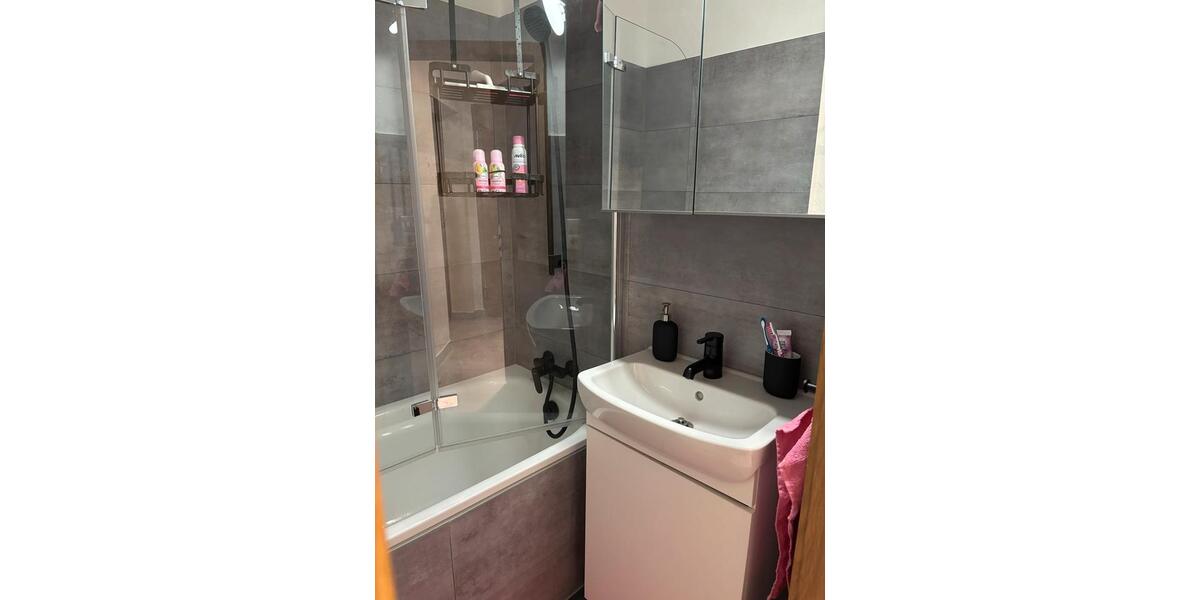 Etagenwohnung Ludwigsburg Eglosheim - 1 Zimmer, 16 m&sup2;, 480&euro; | Angebot:24615041