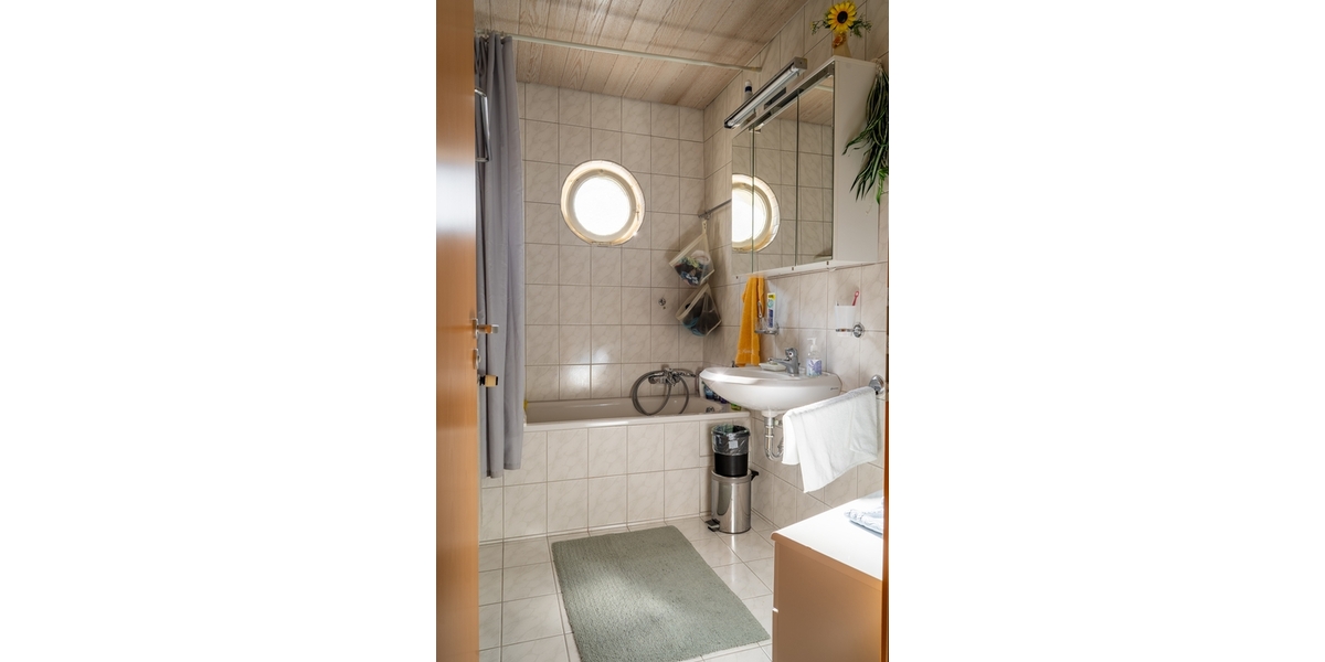 85 m² Wohnglück: 4-Zimmer-Wohnung mit Stellplatz - 4- Fellbach | Angebot:27616485