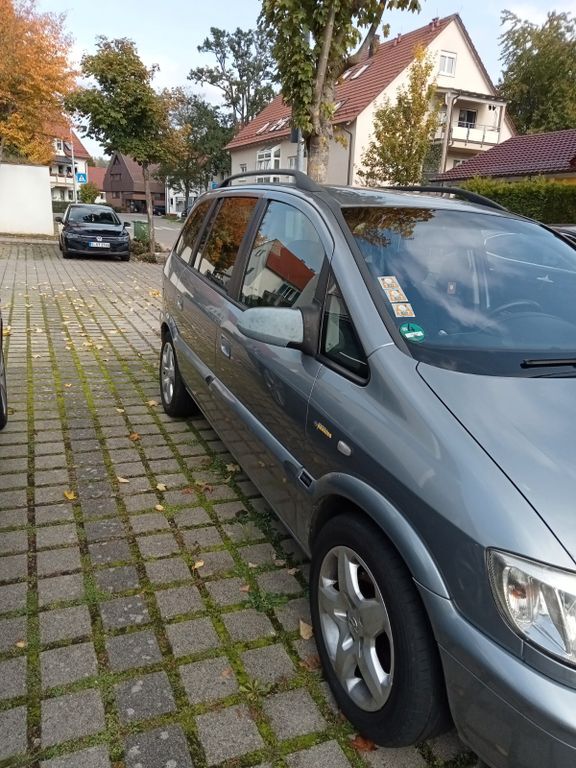 Opel Zafira 313.000 km 2.499 € Böblingen 71032