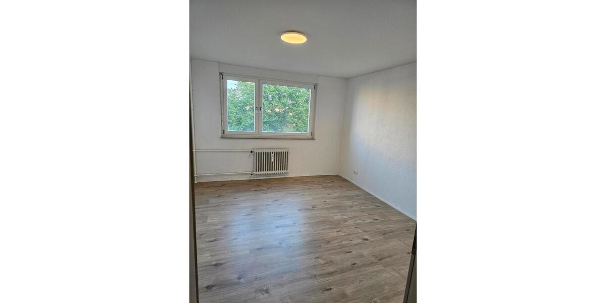 Etagenwohnung Pforzheim Eutingen - 3 Zimmer, 84 m&sup2;, 1.260&euro; | Angebot:27540335