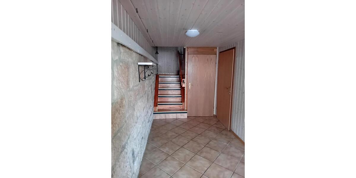 Doppelhaushälfte Neckartenzlingen - 5 Zimmer, 140 m&sup2;, 1.150&euro; | Angebot:24728093