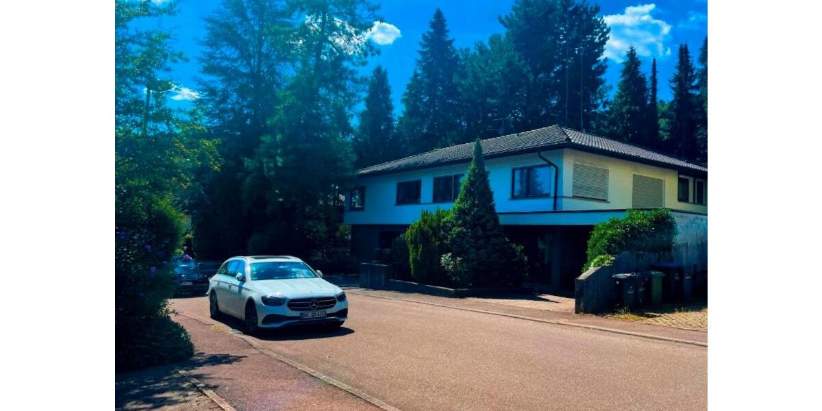 Einfamilienhaus Neuhausen - 6 Zimmer, 300 m&sup2;, 2.600&euro; | Angebot:24850080