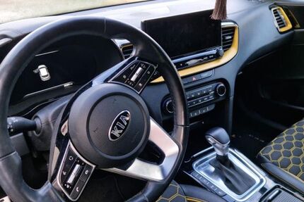 Kia XCeed 45.150 km 18.300 € Stuttgart 70374