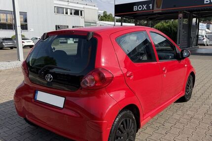 Toyota Aygo (X) 171.008 km 2.899 &euro; Esslingen 73734