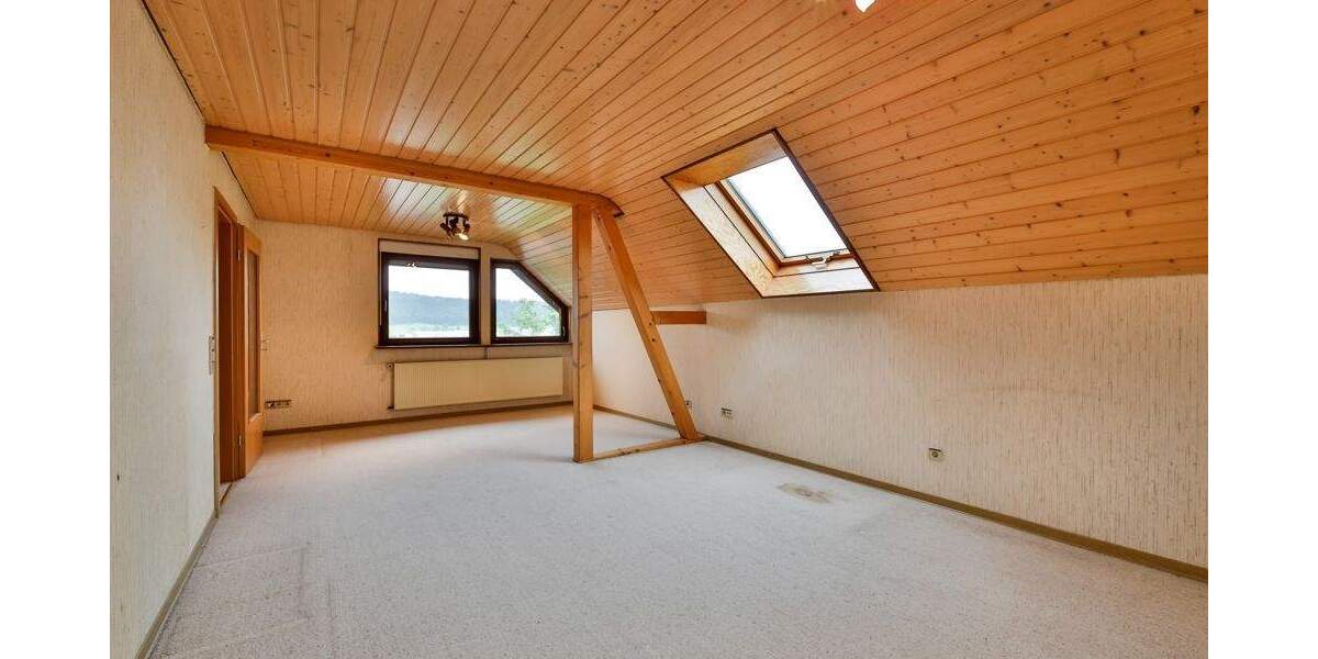 Einfamilienhaus Niefern-Öschelbronn Öschelbronn - 7 Zimmer, 155 m&sup2;, 395.000&euro; | Angebot:24860331