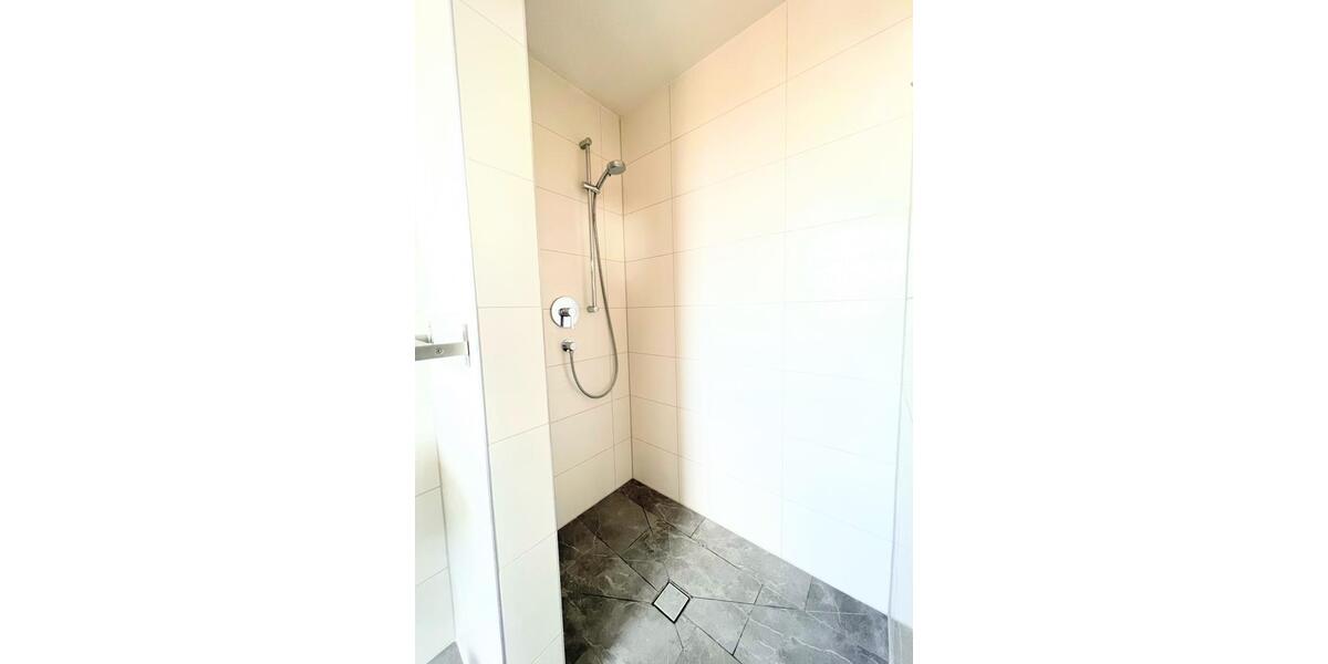 Einfamilienhaus Ludwigsburg Oßweil - 2 Zimmer, 47 m&sup2;, 1.100&euro; | Angebot:25829679