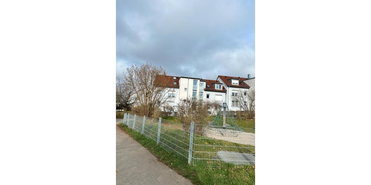 Dachgeschoßwohnung Renningen - 3.5 Zimmer, 75 m&sup2;, 390.000&euro; | Angebot:25644989