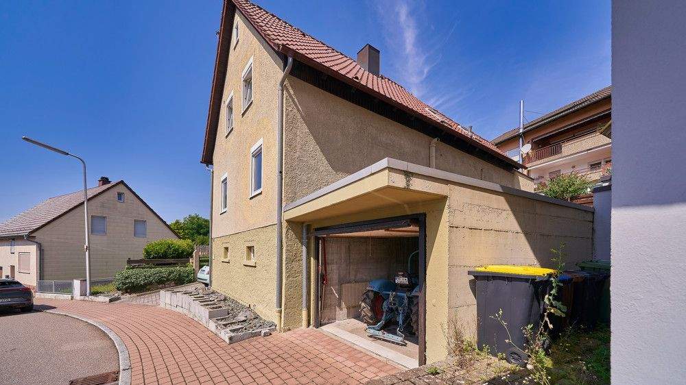 Einfamilienhaus Niefern-Öschelbronn / Öschelbronn Öschelbronn - 6 Zimmer, 166 m&sup2;, 429.000&euro; | Angebot:25697224
