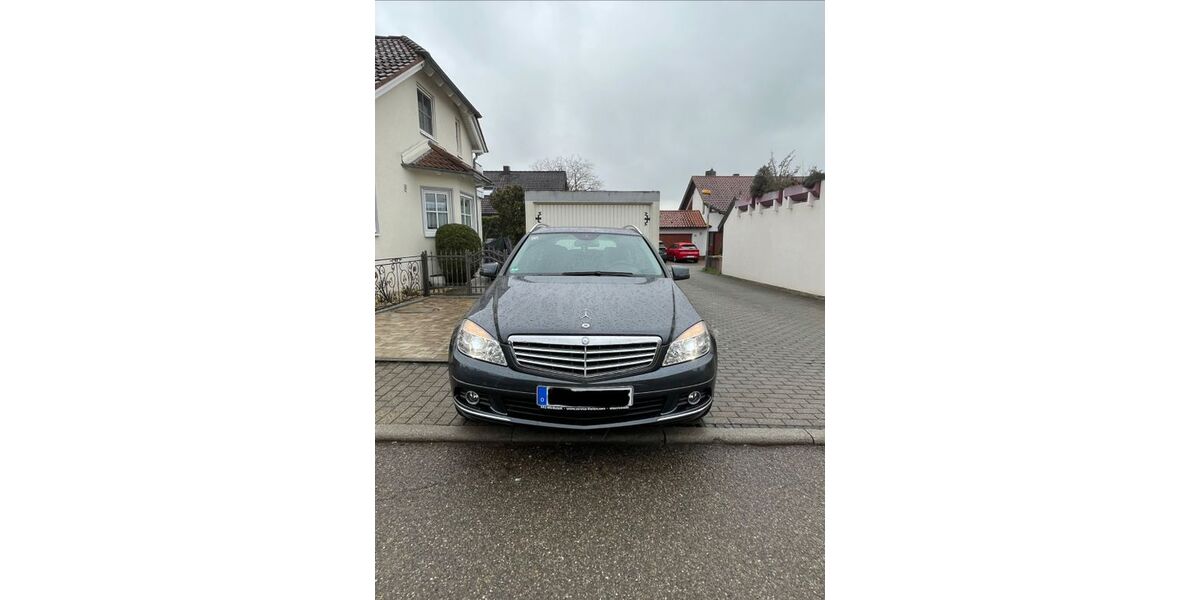 Mercedes-Benz C 180 137.220 km 10.999 &euro; Schwieberdingen 71701