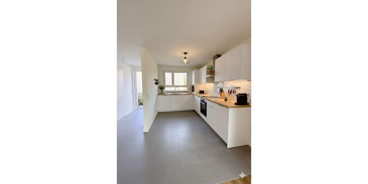 +++ Jetzt vorbeikommen! Offene Besichtigung am Freitag, 30.01. von 16:00-17:30 Uhr +++ 4 zimmer