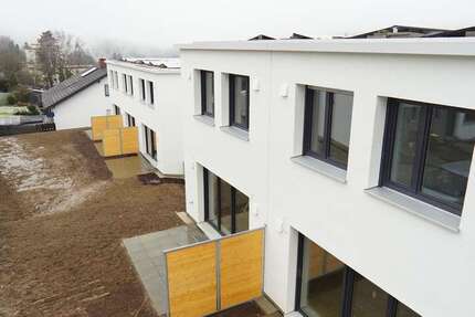 Haus Pforzheim - 5 Zimmer, 132 m&sup2;, 1.499&euro; | Angebot:24735529