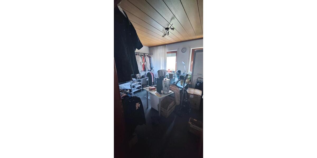 Etagenwohnung Reutlingen Sondelfingen - 3 Zimmer, 90 m&sup2;, 1.270&euro; | Angebot:27625162