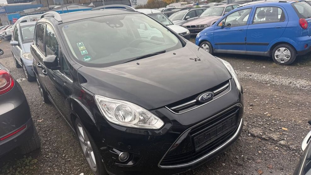 Ford Grand C-Max 96.000 km 4.999 € Sindelfingen 71065