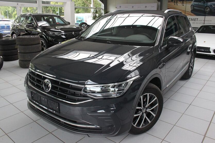 VW Tiguan 45.000 km 27.490 € Weil im Schönbuch 71093