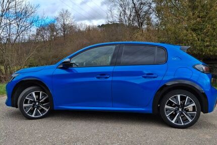 Peugeot 208 43.000 km 18.900 &euro; Vaihingen Enz 71665