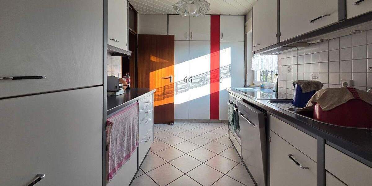 Etagenwohnung Ludwigsburg Hoheneck - 3 Zimmer, 93 m&sup2;, 336.000&euro; | Angebot:24696782