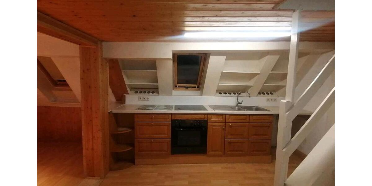 Einfamilienhaus Nürtingen - 13 Zimmer, 210 m&sup2;, 430.000&euro; | Angebot:27226507
