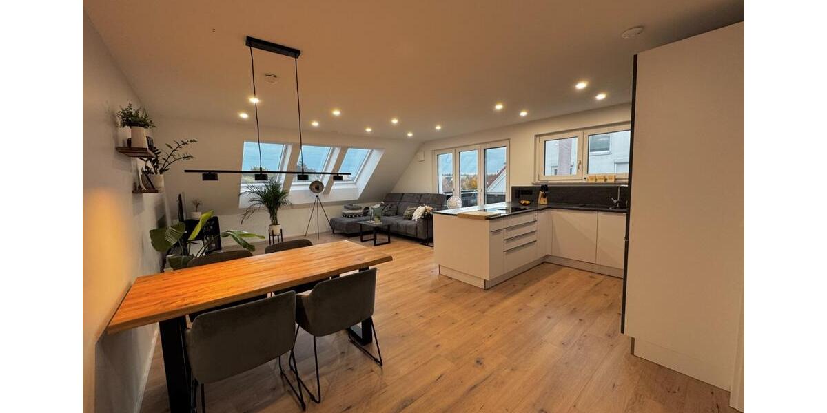 Dachgeschoßwohnung Rottenburg am Neckar - 3 Zimmer, 81 m&sup2;, 385.000&euro; | Angebot:24430120