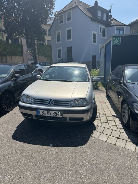 VW Golf 280.000 km 1.500 € Möglingen 71696