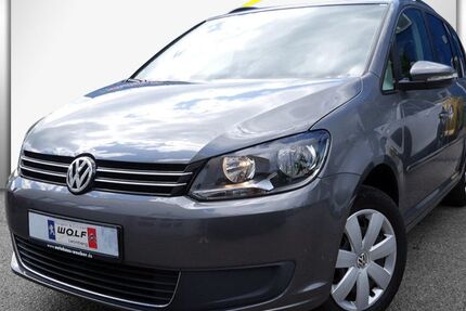 VW Touran 141.300 km 9.900 € Leonberg 71229