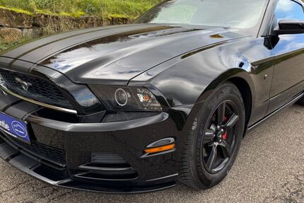 Ford Mustang 110.000 km 16.999 € Leonberg 71229