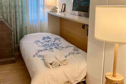 Vermiete WG Zimmer an Wochenendpendler