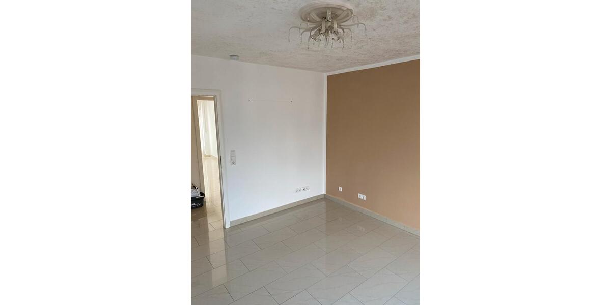 Einfamilienhaus Pforzheim - 3.5 Zimmer, 85 m&sup2;, 1.050&euro; | Angebot:25350374