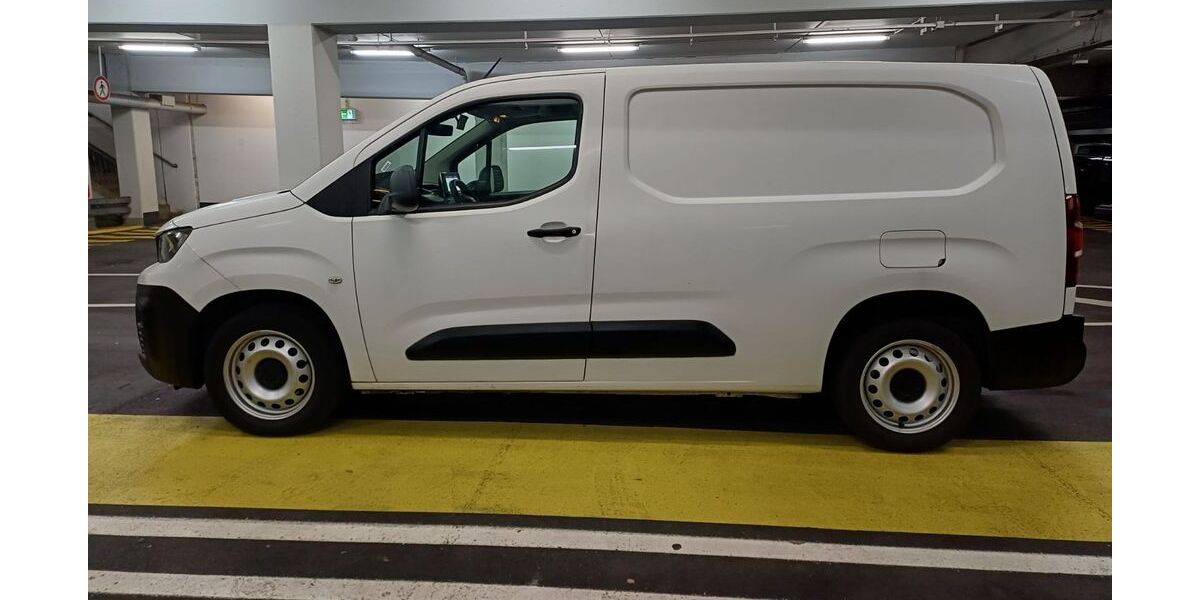 Peugeot Partner 61.000 km 12.900 &euro; Esslingen am Neckar 73733