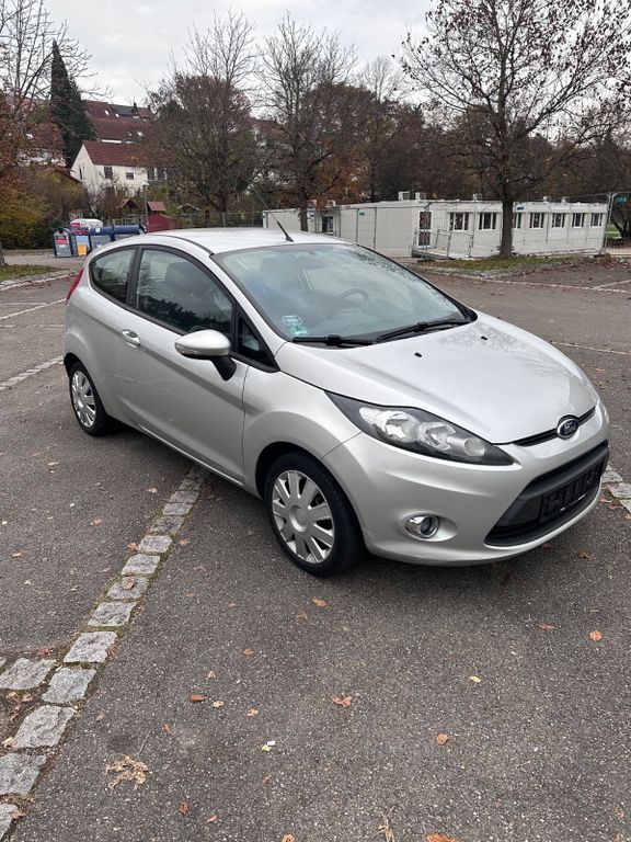 Ford Fiesta 124.000 km 4.490 € Neckartenzlingen 72654