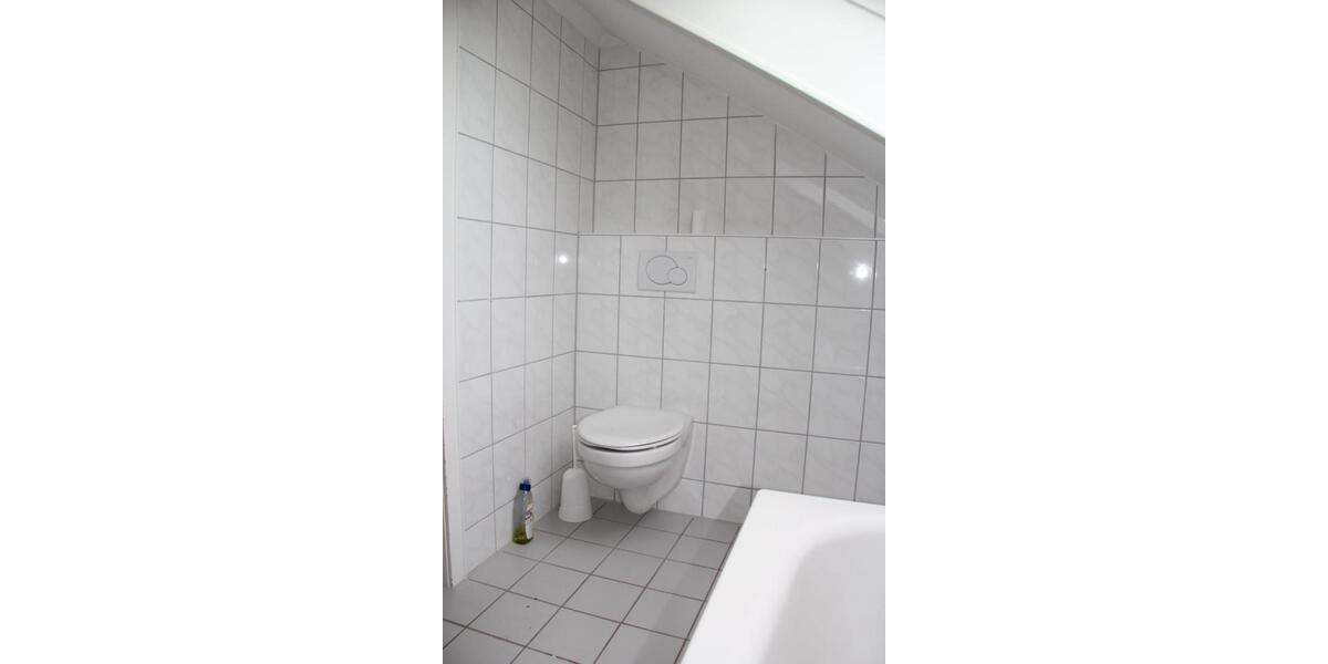Dachgeschoßwohnung Esslingen am Neckar Hegensberg - 2 Zimmer, 50 m&sup2;, 700&euro; | Angebot:25392231